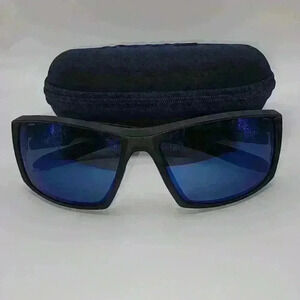 Invu Mens Black Polarized Sunglasses